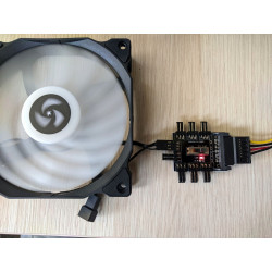 Hub Controladora Velocidad Fan Ventilador Pc Molex O Sata